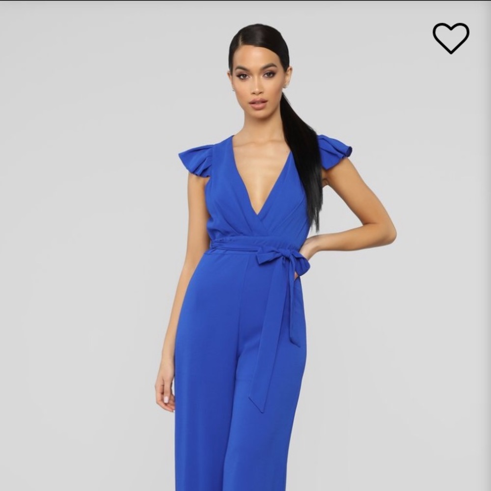 Fashion nova Mariposa flutter sleeve jumpsuit
